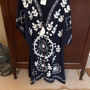 Embroidered Navy Blue Tunic with White Floral Detail